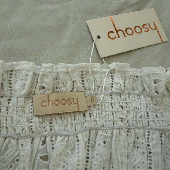 NWT White Eyelet Lace Crop Off Shoulder Top - Picture 2 of 6